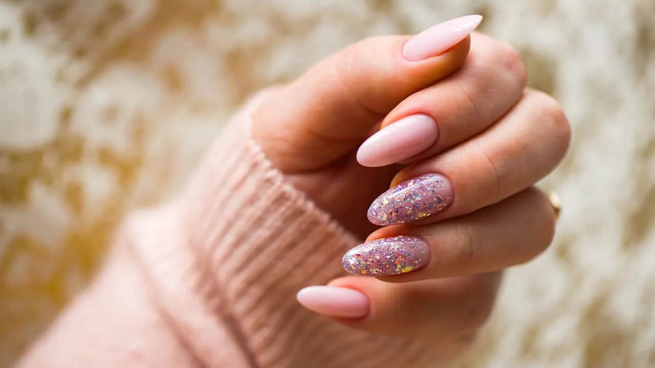 Kurze Ballerina-Nägel: Eleganz, DIY & Trend-Designs 2026